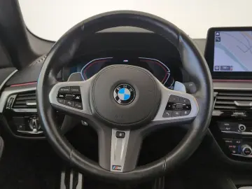 BMW 530d Lim M Sport Navi LED HiFi LR-Hz Glasdach PA