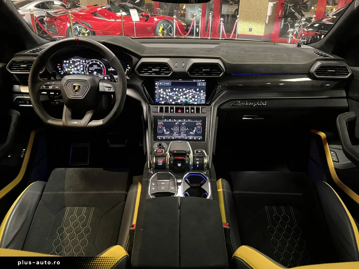 LAMBORGHINI Urus Performante