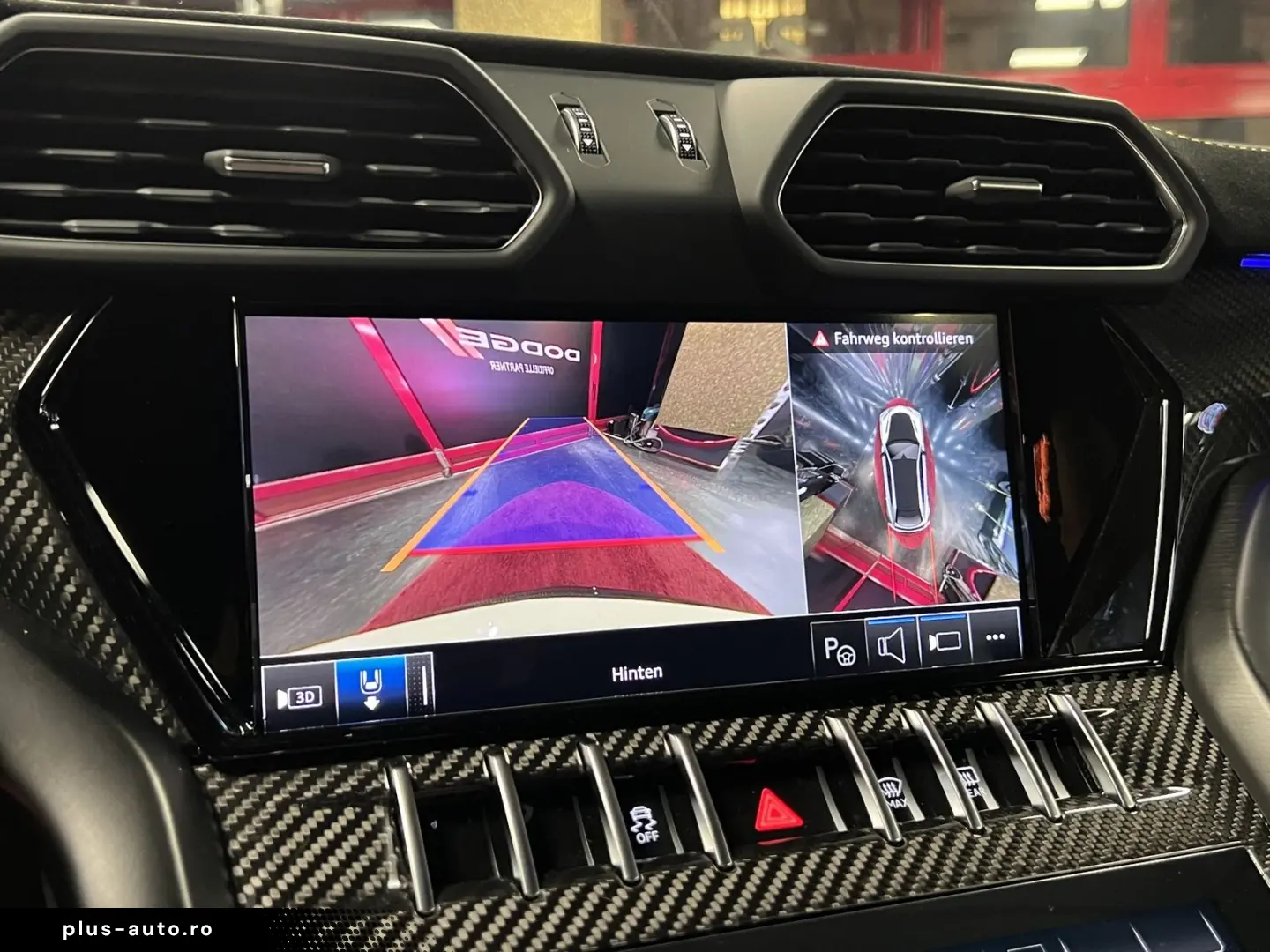 LAMBORGHINI Urus Performante