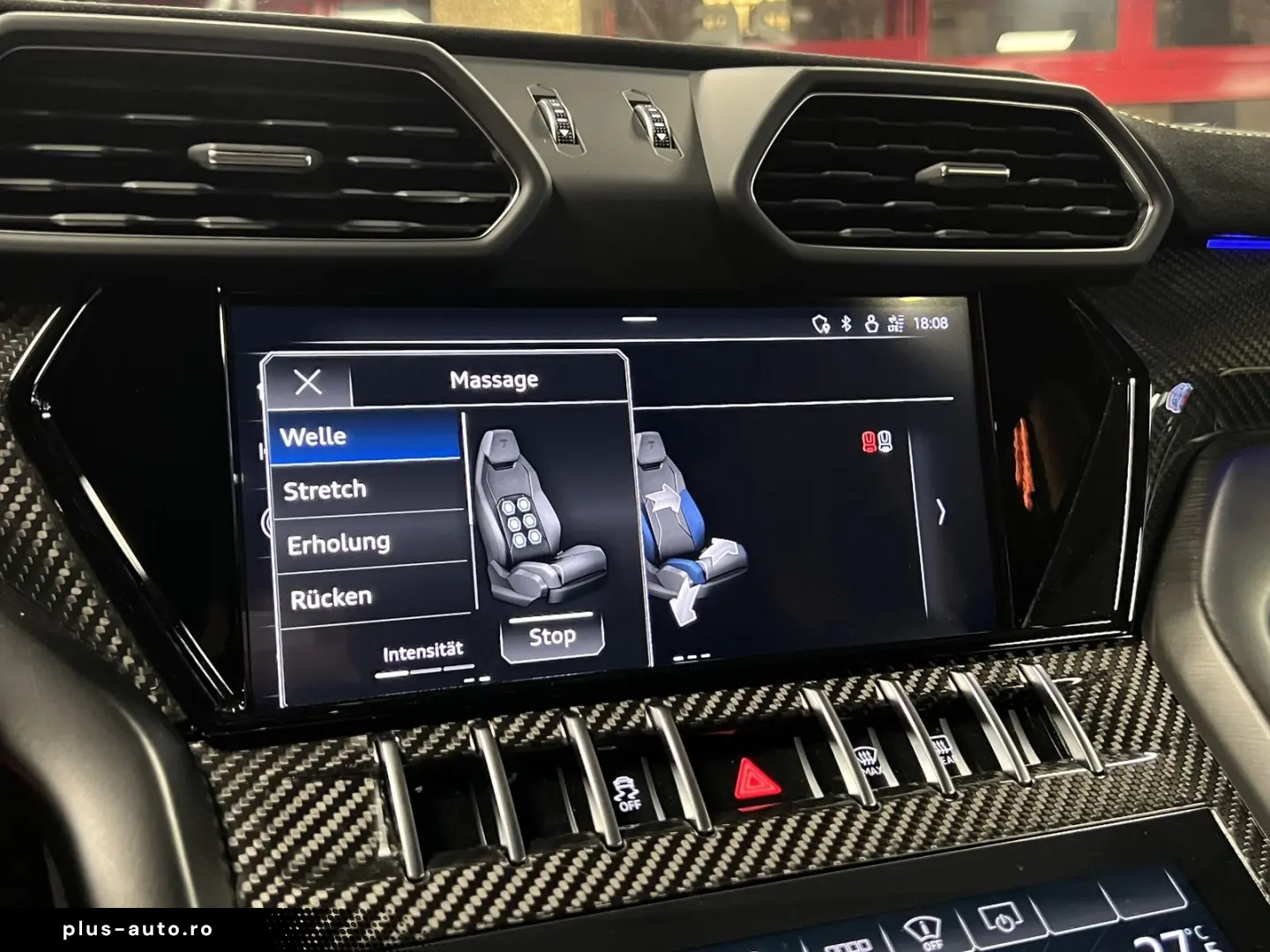 LAMBORGHINI Urus Performante