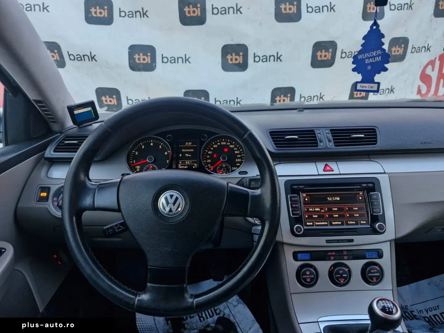 Volkswagen Passat 1.4   Benzină