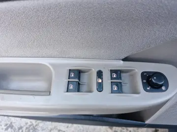 Volkswagen Passat 1.4   Benzină