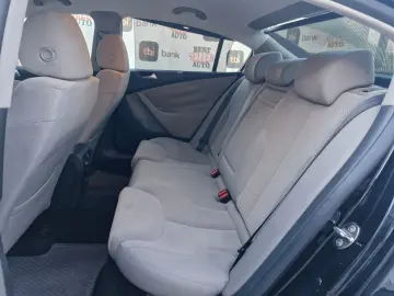 Volkswagen Passat 1.4   Benzină