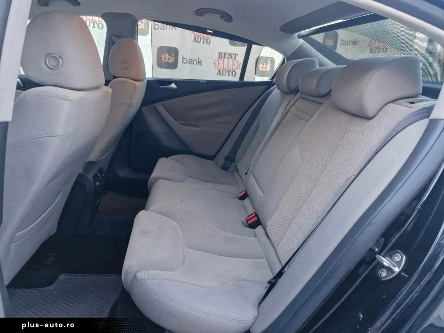 Volkswagen Passat 1.4   Benzină