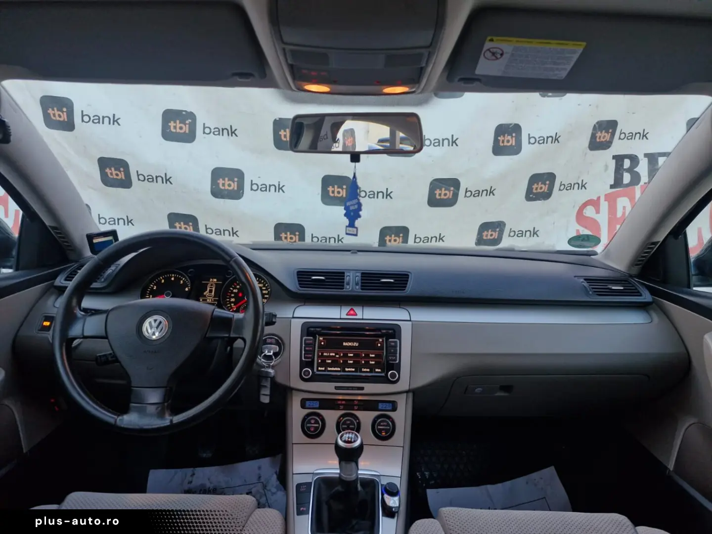 Volkswagen Passat 1.4   Benzină