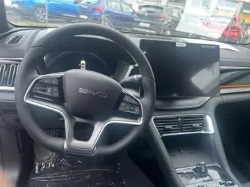 BYD Seal U 1.5 DM-i LHD Boost Navi SHZ Pano-Dach ACC