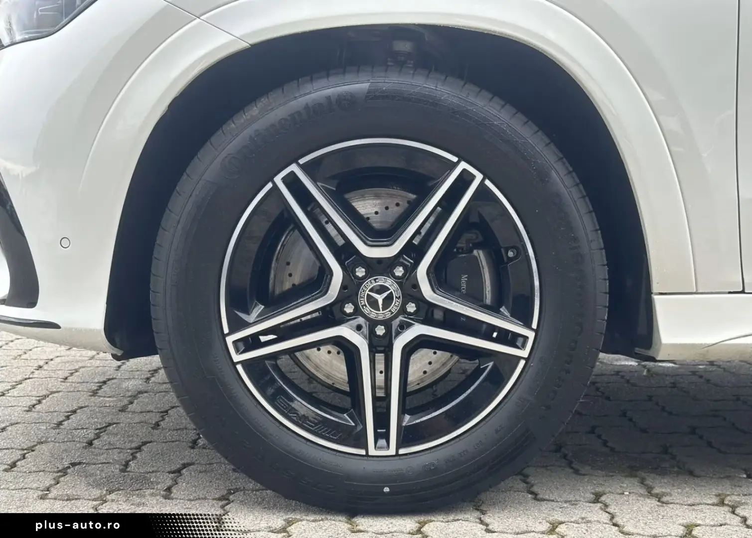 MERCEDES-BENZ GLE 300 d 4M AMG