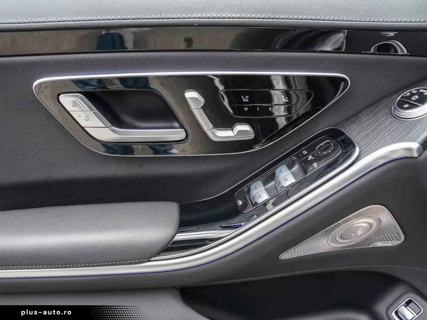 Mercedes-Benz S 580 e 4M PANO BURMESTER