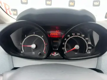 Ford Fiesta – 1.6 Diesel – Manuală