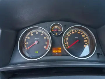 Opel Zafira – 1.6 Benzina