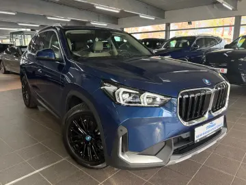 BMW X1 30e xD M Technic HaKa DAP HuD ParkPLUS Pano