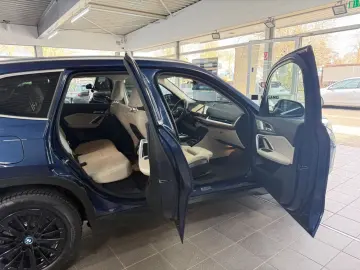 BMW X1 30e xD M Technic HaKa DAP HuD ParkPLUS Pano