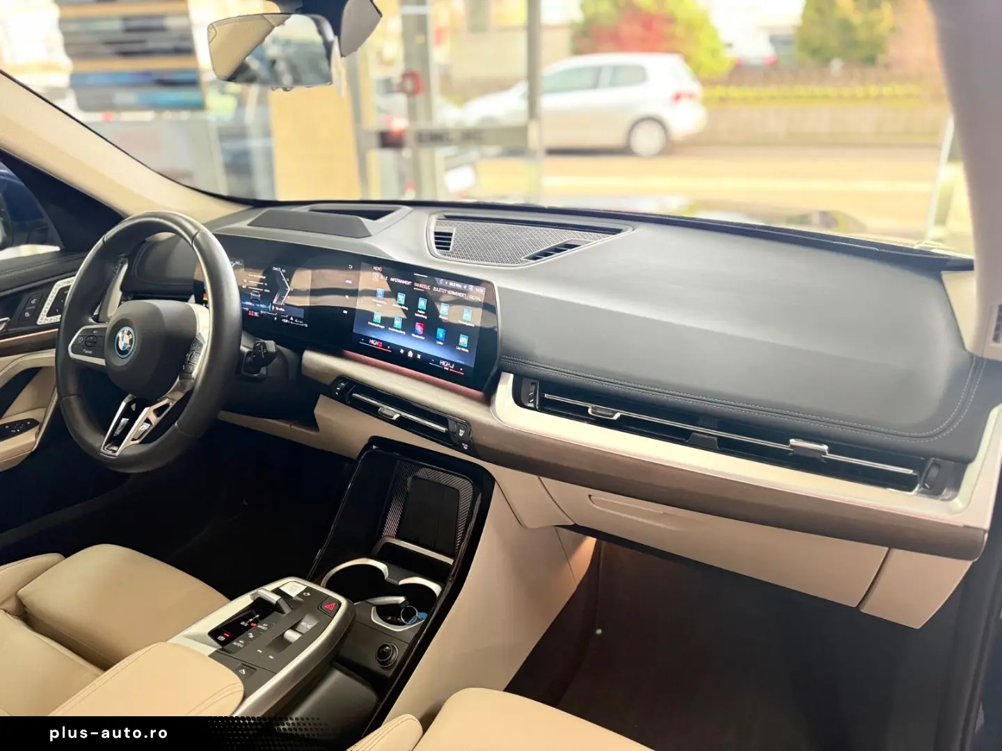 BMW X1 30e xD M Technic HaKa DAP HuD ParkPLUS Pano