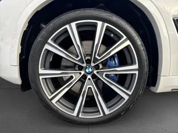 BMW X5 xDrive40d M-Sport AHK PANO DAPro Laser 22