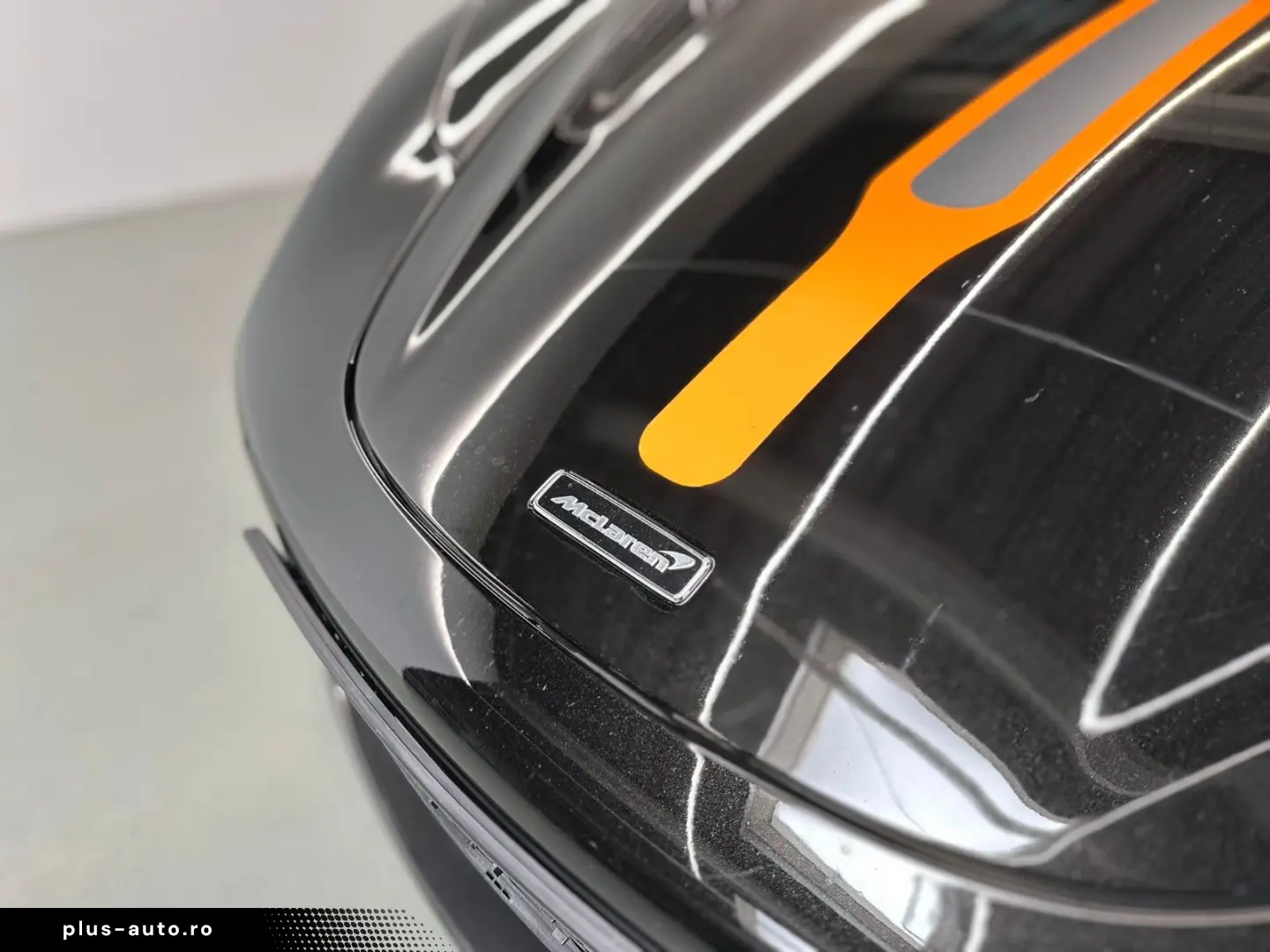MCLAREN 720S   Carbon Fibre Ext. & Int.   TrackTelemetry