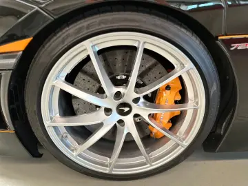 MCLAREN 720S   Carbon Fibre Ext. & Int.   TrackTelemetry