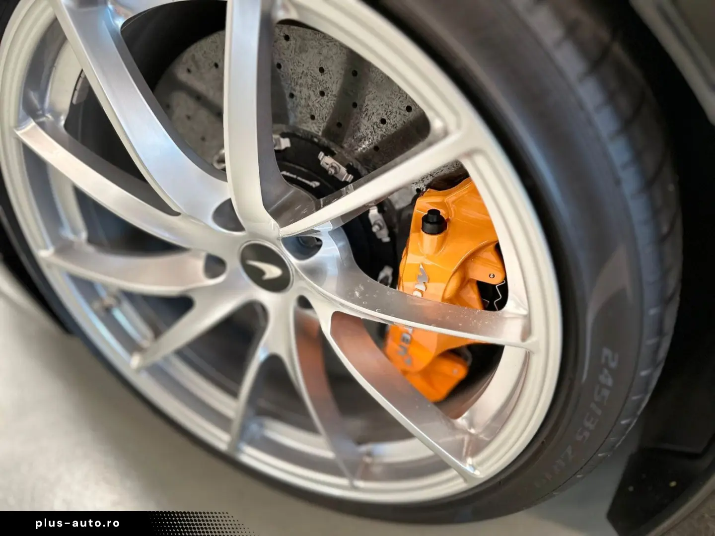 MCLAREN 720S   Carbon Fibre Ext. & Int.   TrackTelemetry