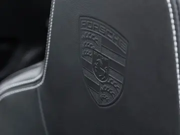 PORSCHE 911 Targa 4S Keramikbremse (PCCB)