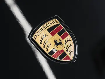 PORSCHE 911 Targa 4S Keramikbremse (PCCB)