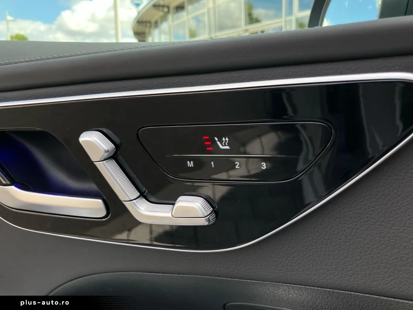 MERCEDES-BENZ C 200 AMG Memory DigLight LenkradHz 360 Kamera