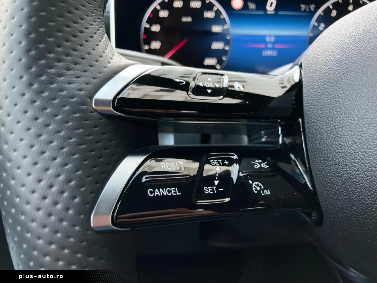 MERCEDES-BENZ C 200 AMG Memory DigLight LenkradHz 360 Kamera