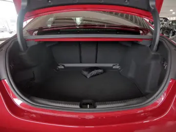 MERCEDES-BENZ C 200    AMG NIGHT AHK DISTR KAMERA SP&hellip;