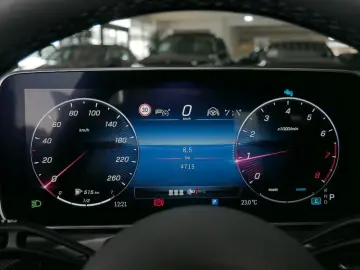 MERCEDES-BENZ C 200    AMG NIGHT AHK DISTR KAMERA SP&hellip;