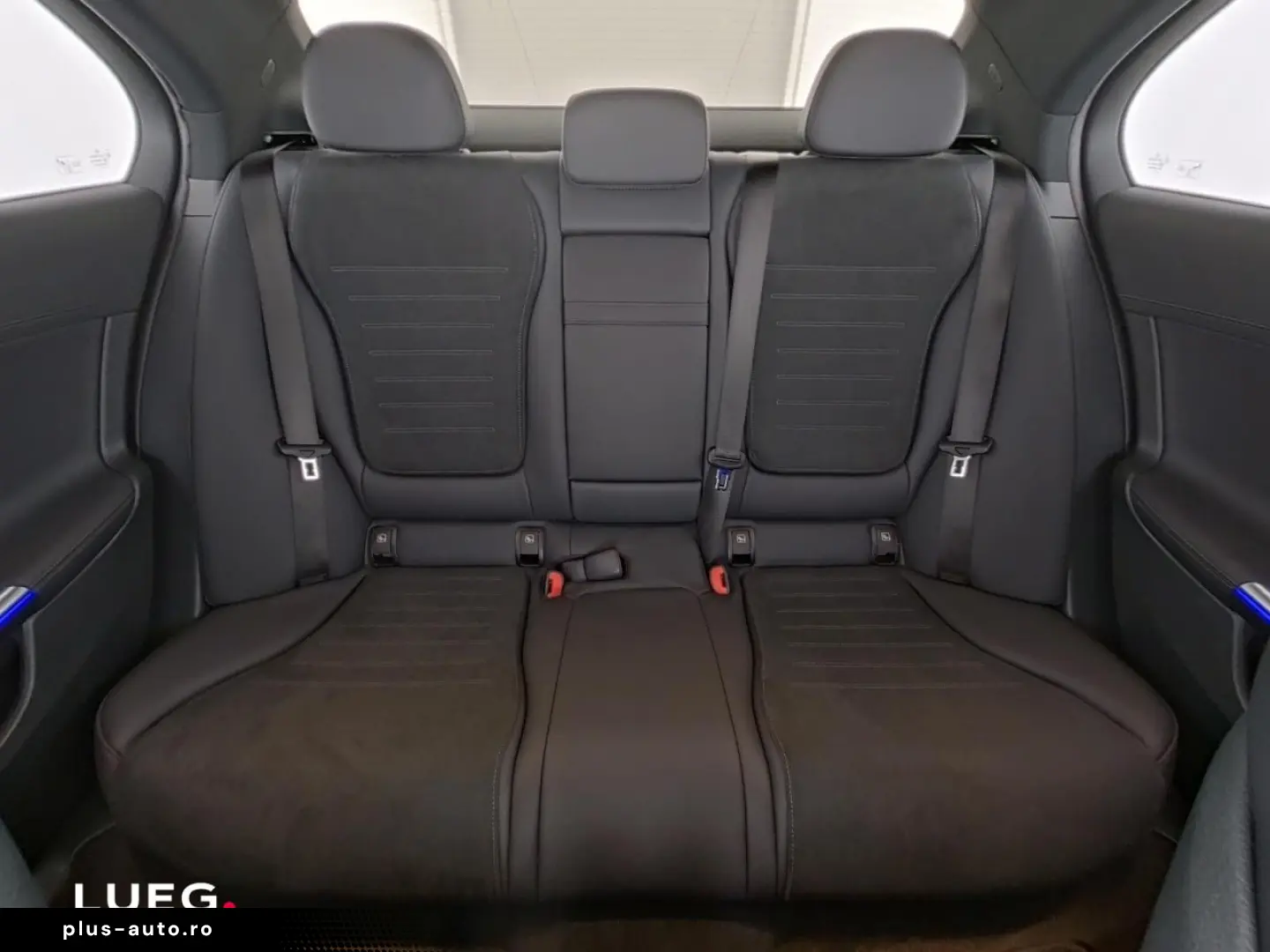 MERCEDES-BENZ C 200 AMG DLight Night 360  Distr Mem &hellip;