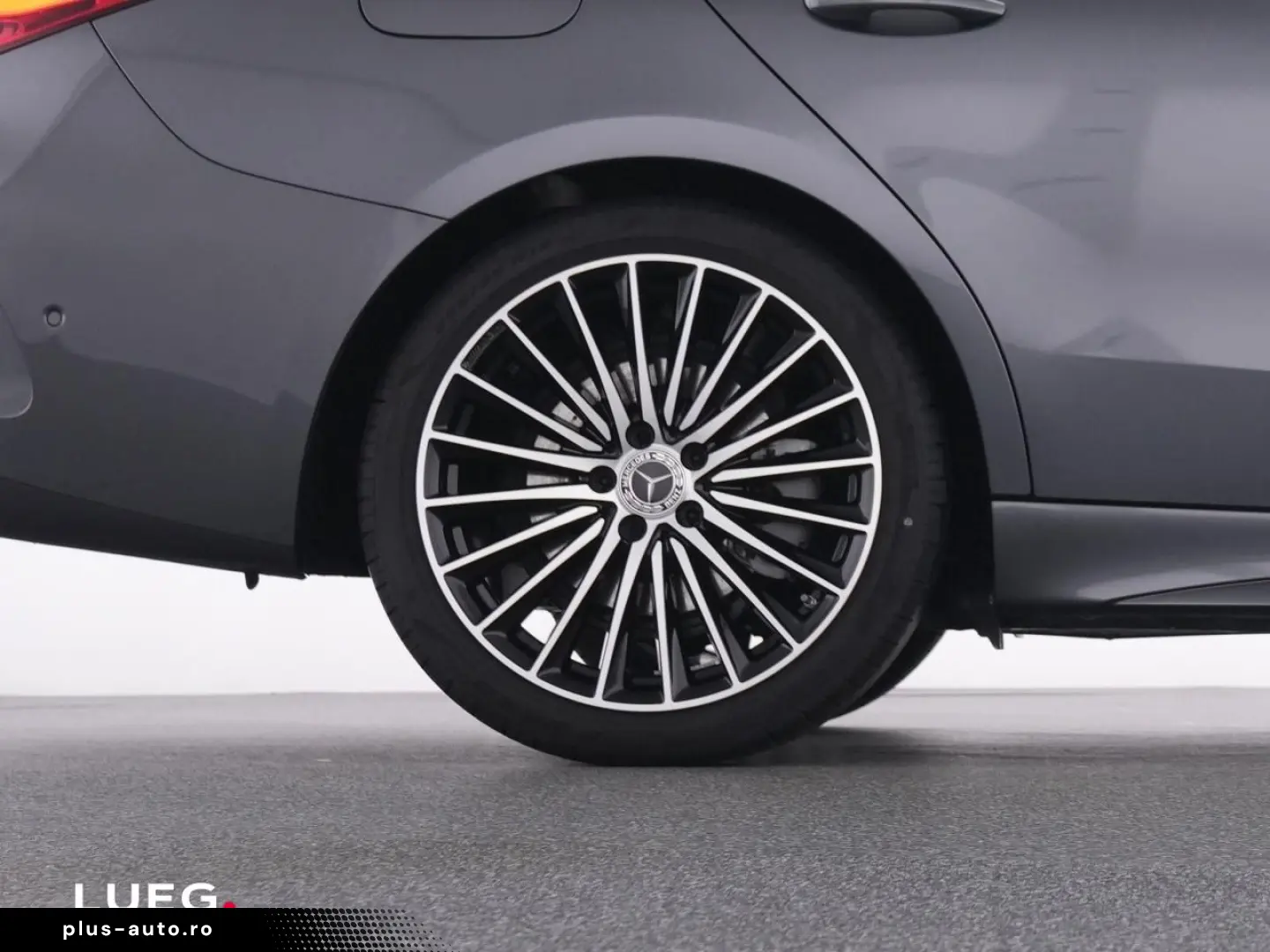 MERCEDES-BENZ C 200 AMG DLight Night 360  Distr Mem &hellip;