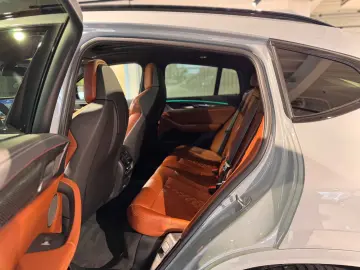 BMW X4 M Competition PANO 21  HUD LIVE M-SITZE H&K