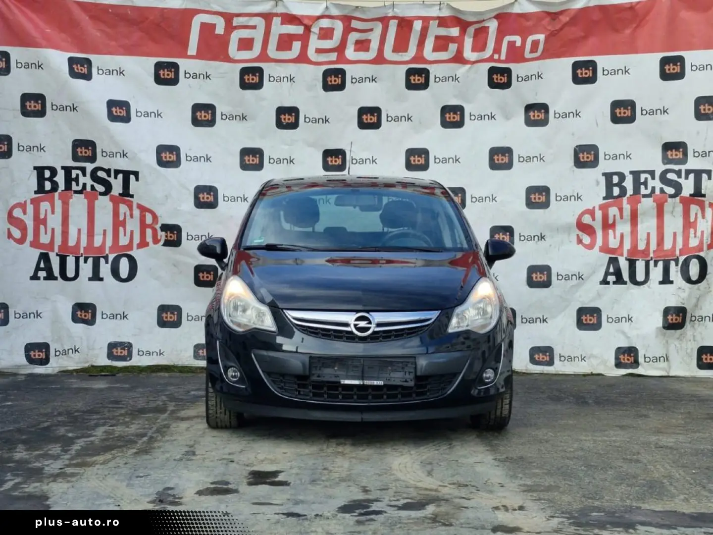 Opel Corsa D   2012   1.2 Benzină