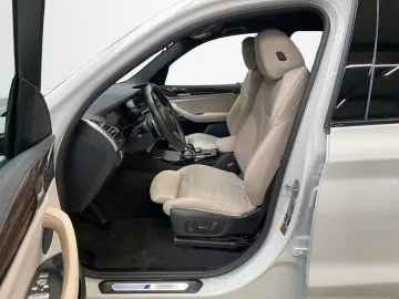 BMW X3 30xe M Sport AHK ACC HIFI QI KZU HUD Memory