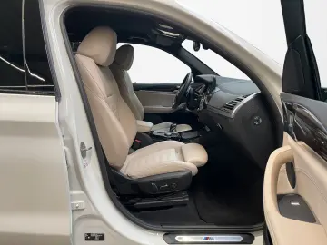 BMW X3 30xe M Sport AHK ACC HIFI QI KZU HUD Memory