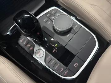 BMW X3 30xe M Sport AHK ACC HIFI QI KZU HUD Memory