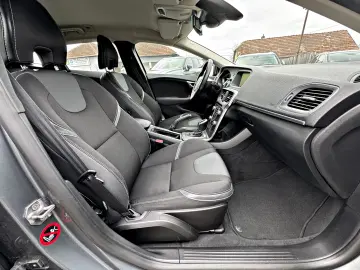 Volvo V40 2.0D Automat Momentum