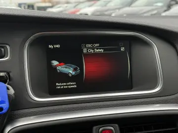 Volvo V40 2.0D Automat Momentum