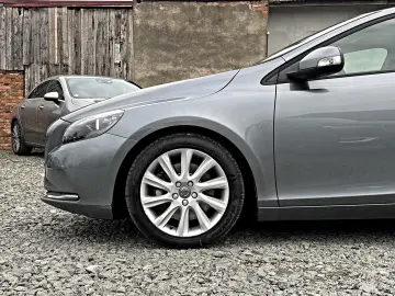Volvo V40 2.0D Automat Momentum