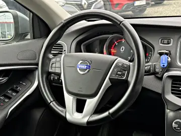 Volvo V40 2.0D Automat Momentum