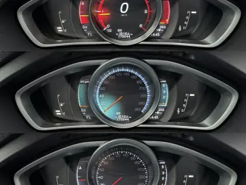 Volvo V40 2.0D Automat Momentum