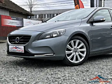 Volvo V40 2.0D Automat Momentum