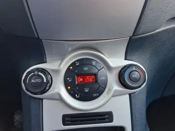 Ford Fiesta 1.2   Benzină   Manual   82 CP