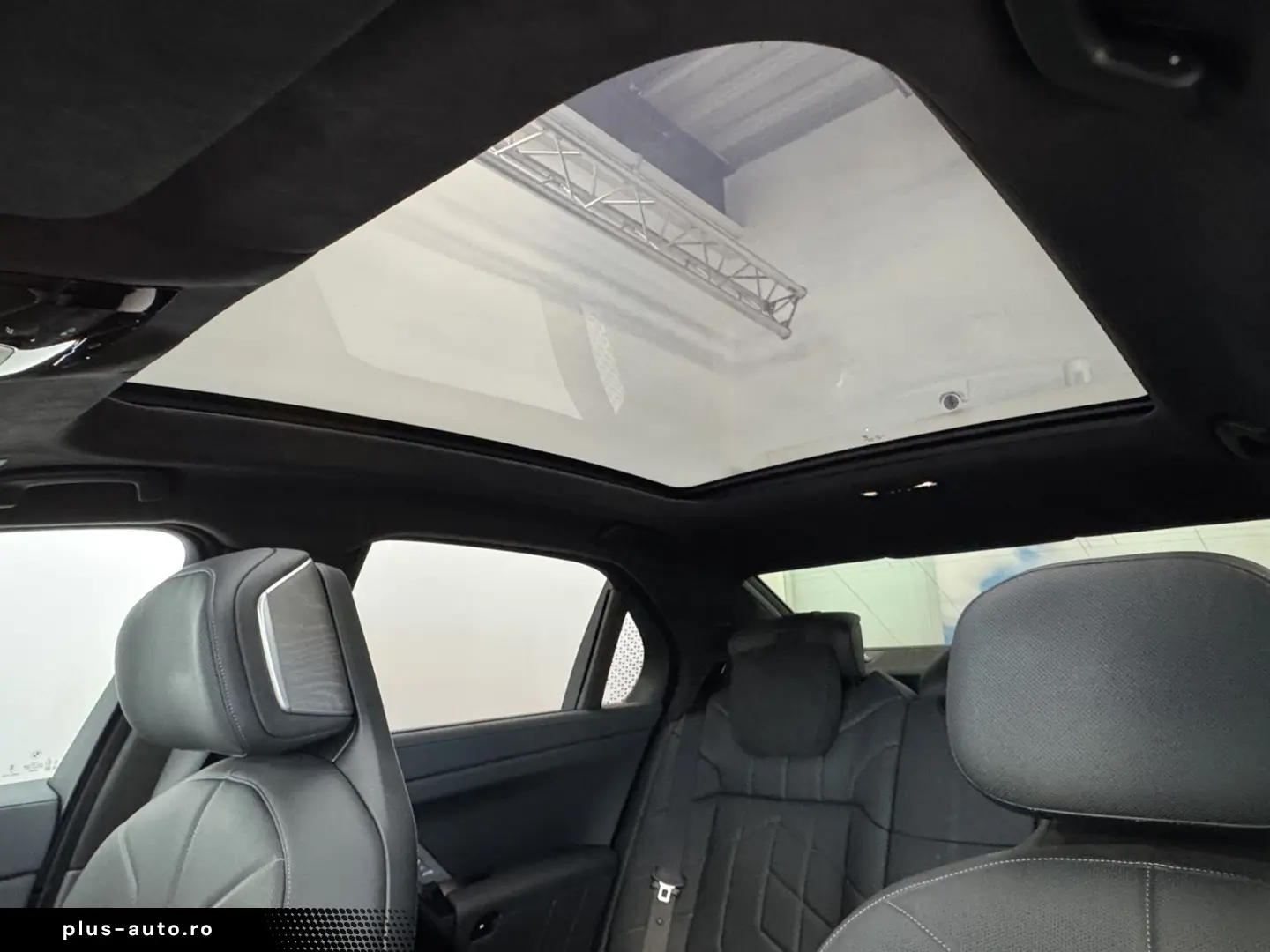 BMW M760 xDrive Executive Lounge Massage Sitzlüft