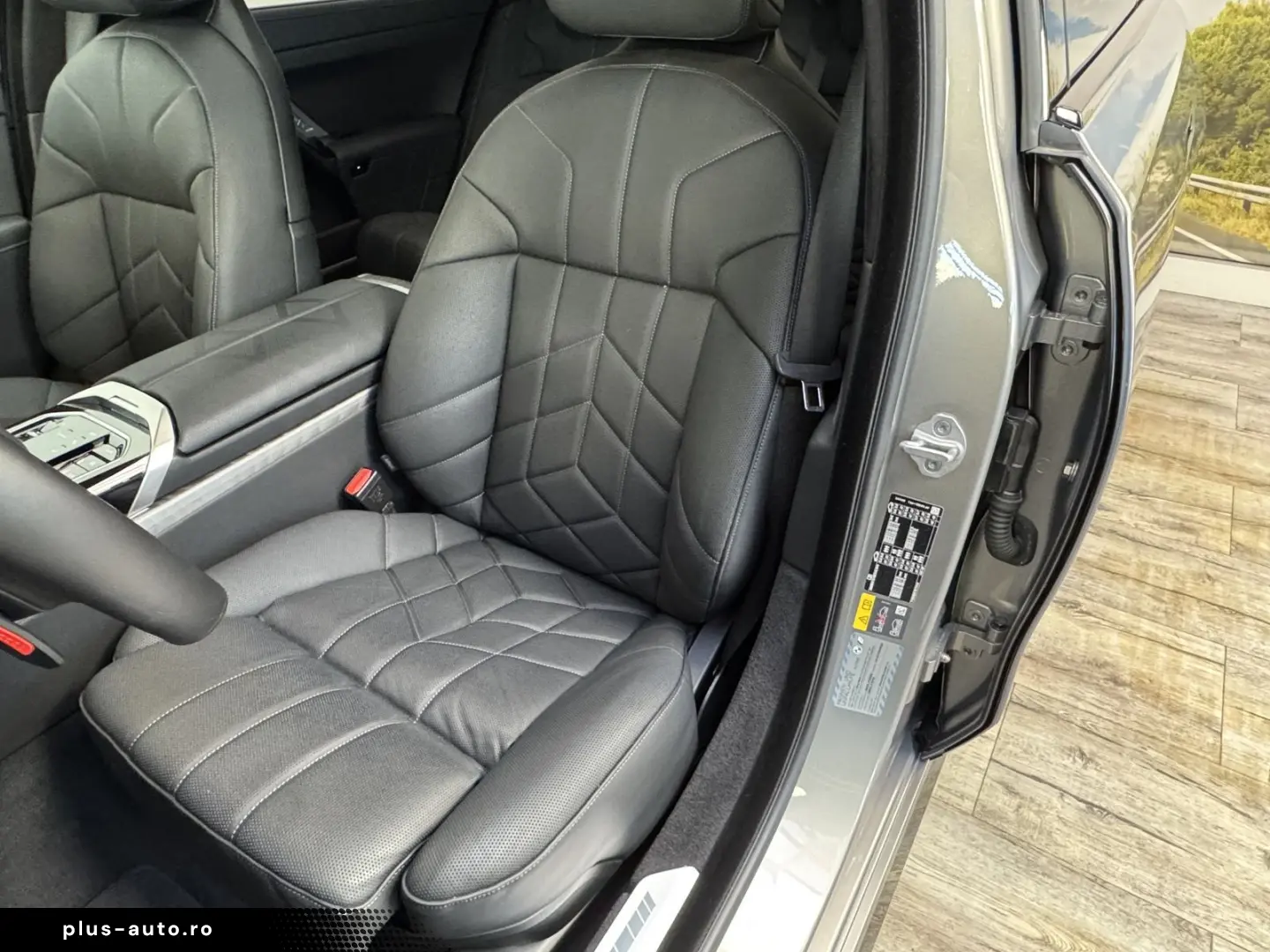 BMW M760 xDrive Executive Lounge Massage Sitzlüft