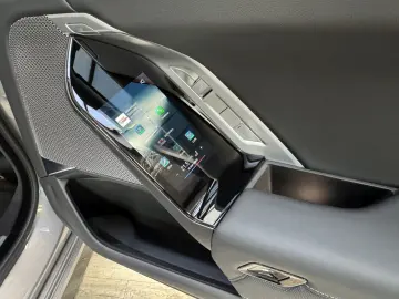 BMW M760 xDrive Executive Lounge Massage Sitzlüft