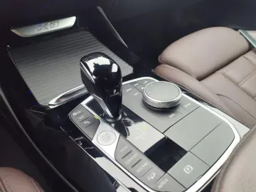 BMW X3 xDrive20i M Sport Navi 360  SHZ DAB