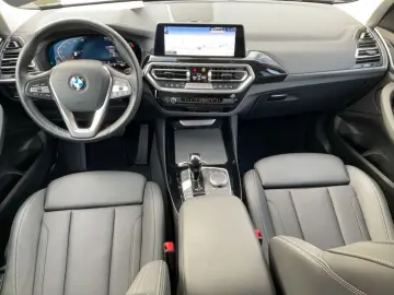 BMW X3 xDrive20d LED NAVI LEDER KAMERA PDC SHZ 18