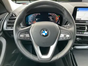 BMW X3 xDrive20d LED NAVI LEDER KAMERA PDC SHZ 18