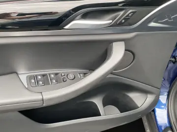 BMW X3 xDrive 20iA  LED Parkassist Hifi