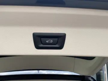 BMW X3 xDrive 20iA  LED Parkassist Hifi