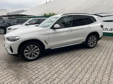 BMW X3 xDrive20d Navi AHK LED HUD HiFi Kamera